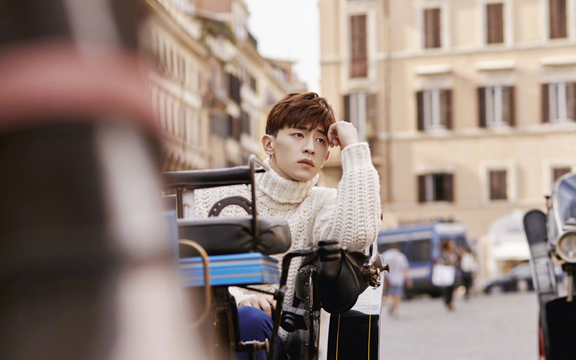 球迷疯狂应援：那些燃爆的现场极速镜头，球迷狂热